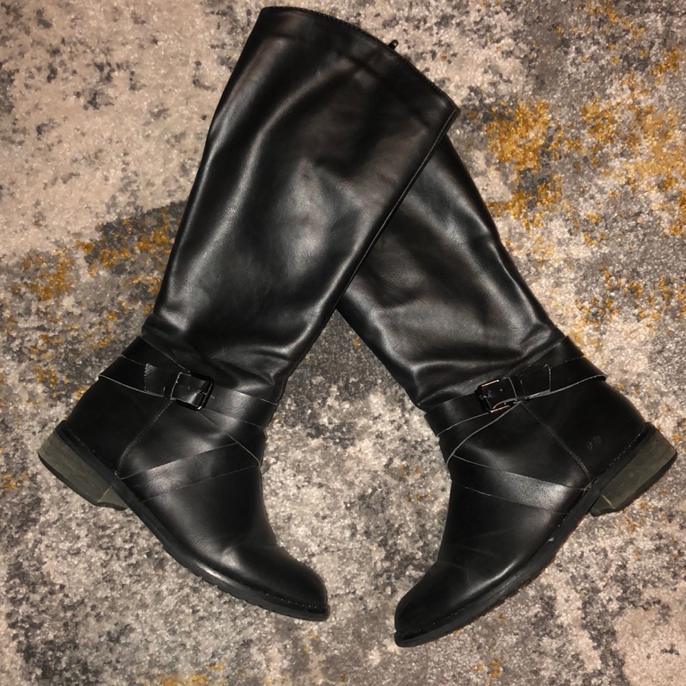 Black vegan leather riding boots